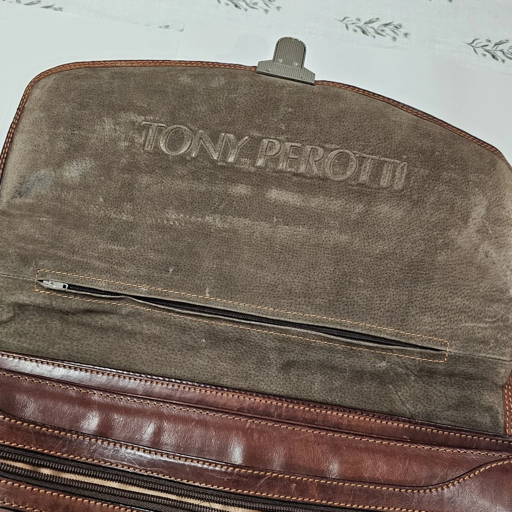 Tony Perotti Italian Leather Briefcase Cognac Brown | Full-Grain Patina